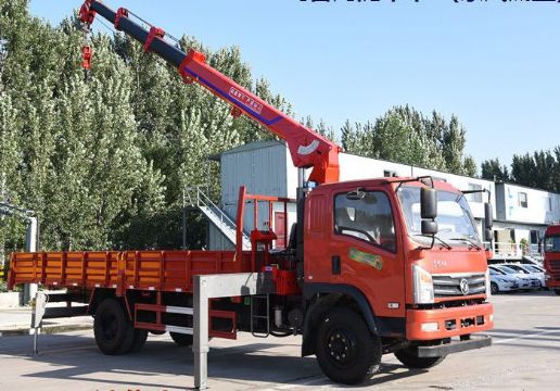 點(diǎn)擊查看詳細(xì)信息<br>標(biāo)題：6.3噸東風(fēng)隨車吊 閱讀次數(shù)：1364