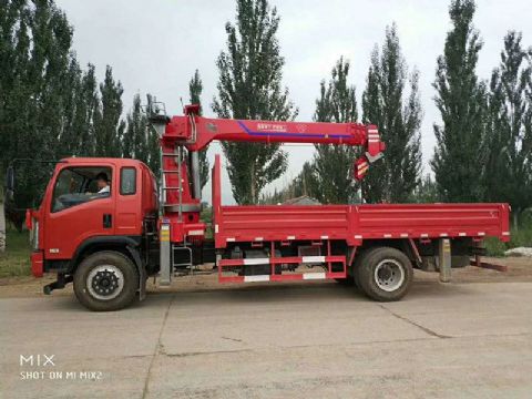 點(diǎn)擊查看詳細(xì)信息<br>標(biāo)題：8噸東風(fēng)隨車吊 閱讀次數(shù)：1450