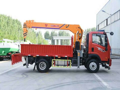 點(diǎn)擊查看詳細(xì)信息<br>標(biāo)題：4噸重汽王牌隨車吊 閱讀次數(shù)：1470