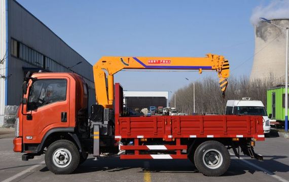 點(diǎn)擊查看詳細(xì)信息<br>標(biāo)題：4噸大運(yùn)隨車吊 閱讀次數(shù)：1424